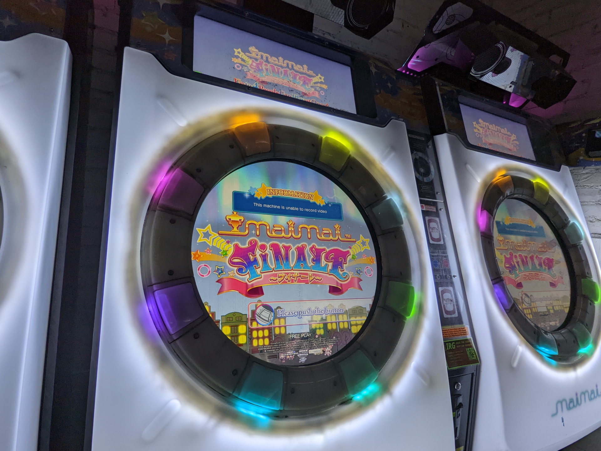 Photo of a Maimai Finale arcade game